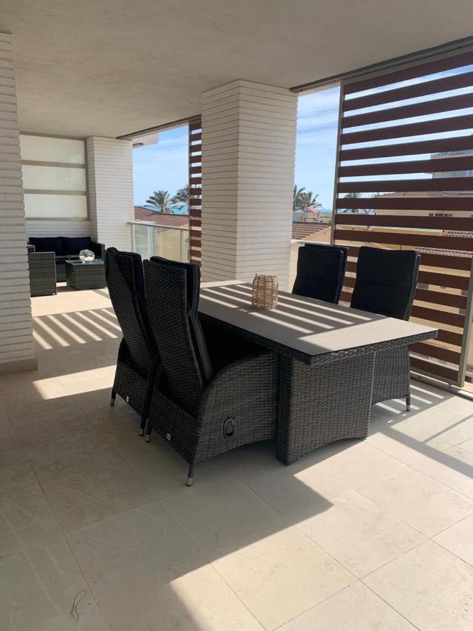 Primera Linea Con Piscina Peniscola