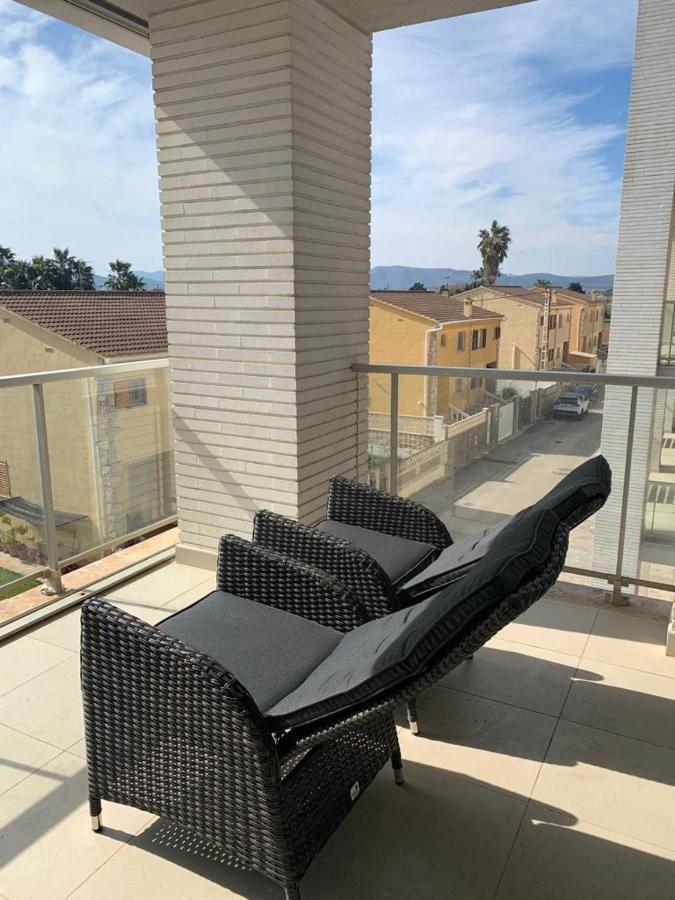 Primera Linea Con Piscina Apartment *