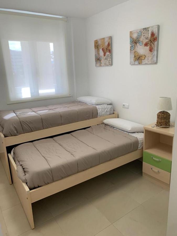 Primera Linea Con Piscina Apartment *